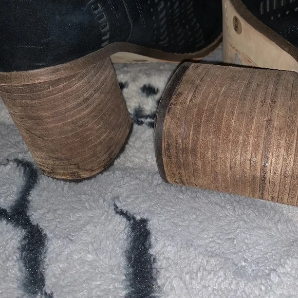 Vince Camuto Suede Open Toe Ankle Boots — 9 - Picture 13 of 13